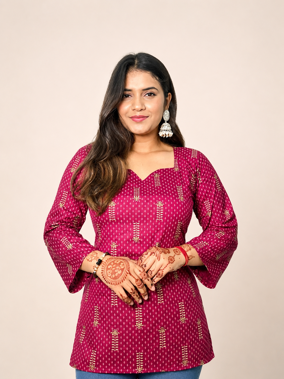Meera - Magenta Square Notch Neck