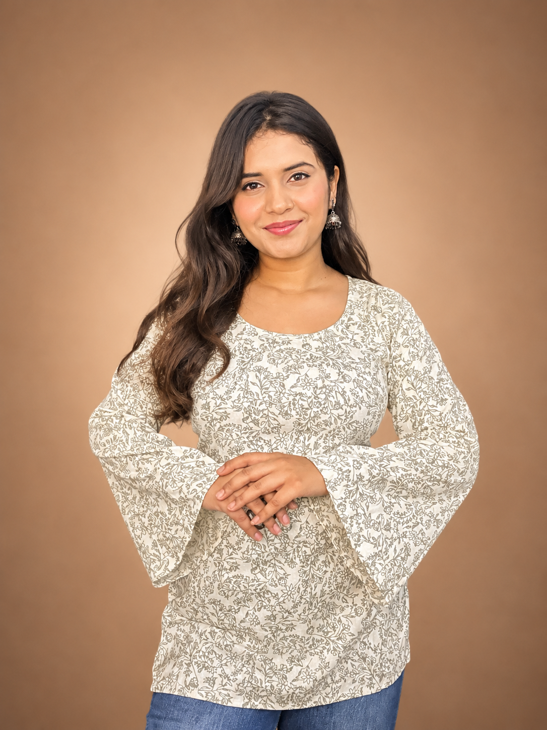 Saanvi- White Bell Sleeves Corset Back Kurti