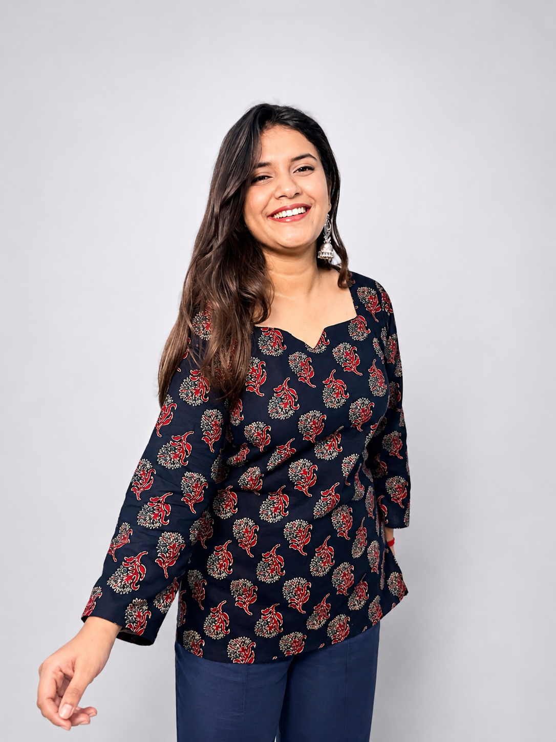 Kaashvi - Navy Blue Notch Neck Kurti
