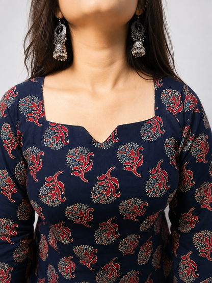 Kaashvi - Navy Blue Notch Neck Kurti