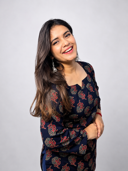 Kaashvi - Navy Blue Notch Neck Kurti