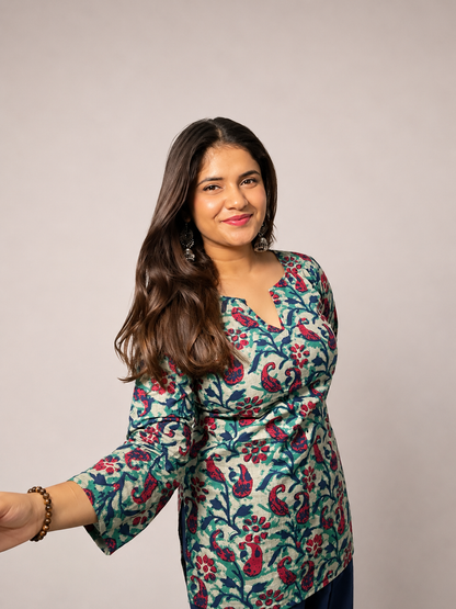 Myra - Multi Colour Slit V neck Kurti